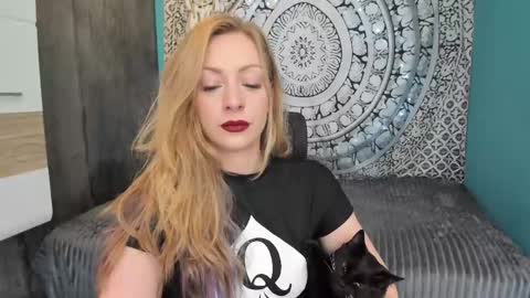 YourVenus00 -Follow my OF online show from May 11, 10:21 am