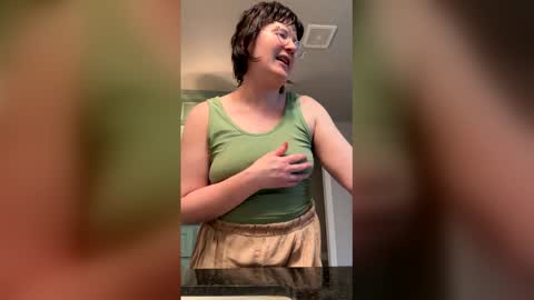 Snapshot of yousaiditfirst chatting on February 14, 10:06 pm Rose Noire online show from February 14, 10:06 pm