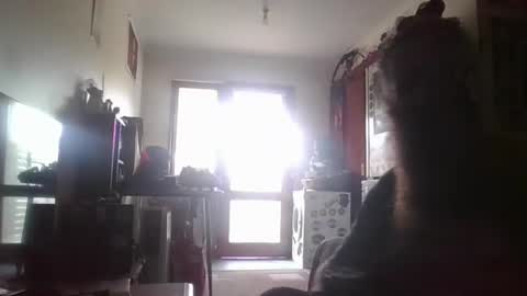 youthen online show from April 3, 7:28 am