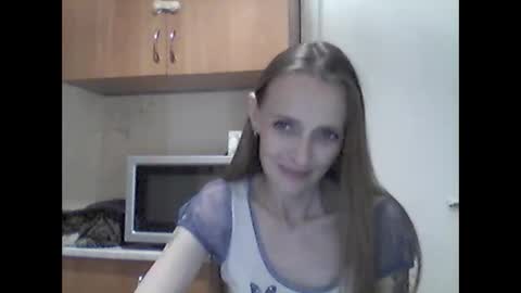Youur light online show from May 15, 5:42 pm