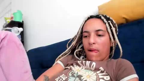 Snapshot of youwishtobeme chatting on January 21, 10:08 pm elizabeth ju online show from January 21, 10:08 pm