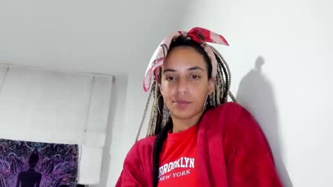 Snapshot of youwishtobeme chatting on January 30, 1:33 am elizabeth ju online show from January 30, 1:33 am