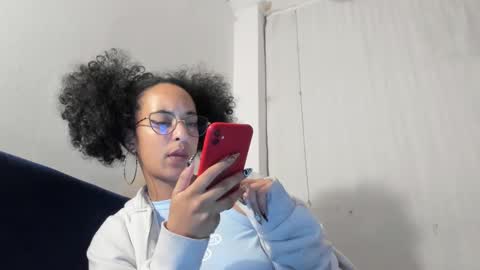 Snapshot of youwishtobeme chatting on February 8, 12:38 am elizabeth ju online show from February 8, 12:38 am