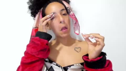 Snapshot of youwishtobeme chatting on March 8, 1:28 am elizabeth ju online show from March 8, 1:28 am