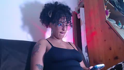 elizabeth  ju   online show from February 14, 9:44 pm