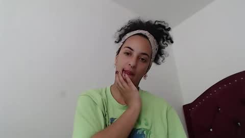 elizabeth  ju   online show from March 22, 6:22 pm