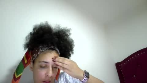 elizabeth  ju   online show from March 31, 3:08 am