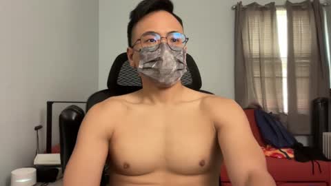 Snapshot of yrubber chatting on September 14, 5:56 pm YellowRubber online show from September 14, 5:56 pm
