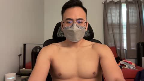 Snapshot of yrubber chatting on September 27, 5:51 pm YellowRubber online show from September 27, 5:51 pm