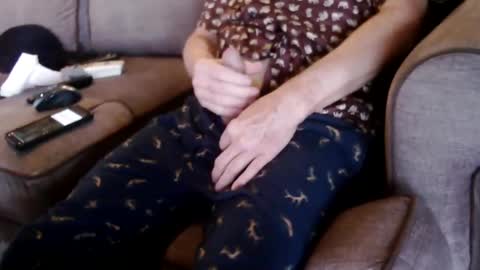 ytsim58 online show from February 18, 4:03 pm