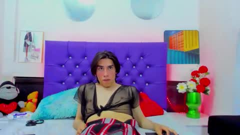 yu_yang69 online show from February 2, 8:07 pm