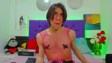 yu_yang69 online show from February 5, 7:51 pm