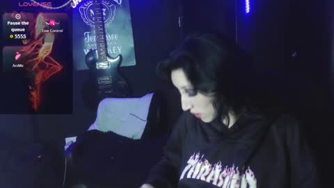 yue_eclipse online show from October 30, 6:15 am