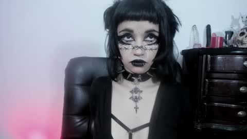 Yue Eclipsa online show from December 14, 4:51 am