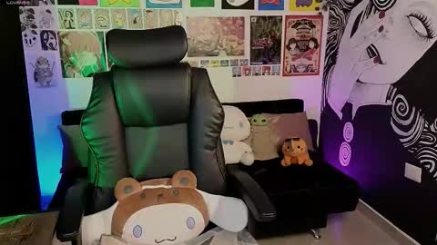    rawr   Anne Independent model      online show from September 26, 11:09 pm