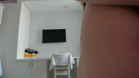 Yuki online show from May 11, 4:18 am