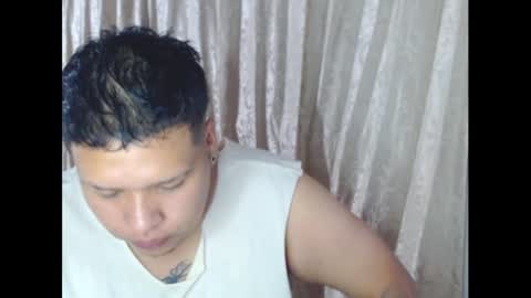 yul and val couple online show from November 18, 4:06 am