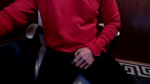 Snapshot of yulanesca chatting on March 16, 1:44 am Russ online show from March 16, 1:44 am