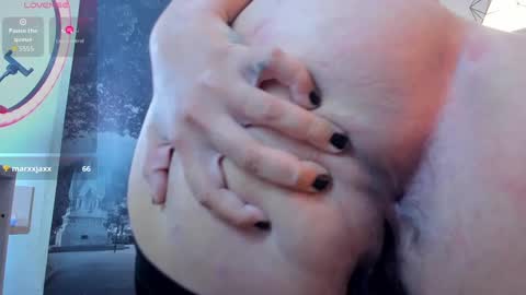 Snapshot of yumandsay chatting on September 19, 4:51 pm Snowflake online show from September 19, 4:51 pm