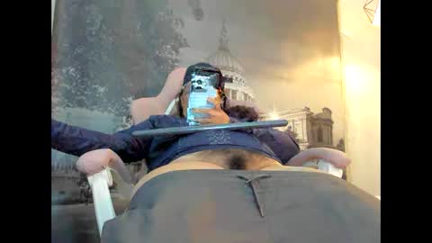 Snapshot of yumandsay chatting on October 7, 2:31 am Snowflake online show from October 7, 2:31 am