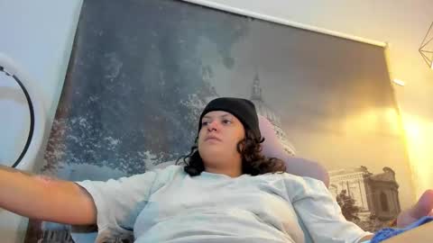 Snapshot of yumandsay chatting on October 13, 3:45 pm Snowflake online show from October 13, 3:45 pm