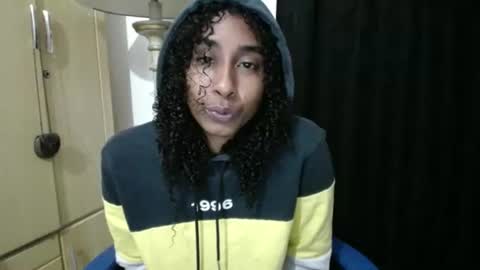 Snapshot of yumchocolate777 chatting on March 20, 7:13 am yumchocolate777 online show from March 20, 7:13 am