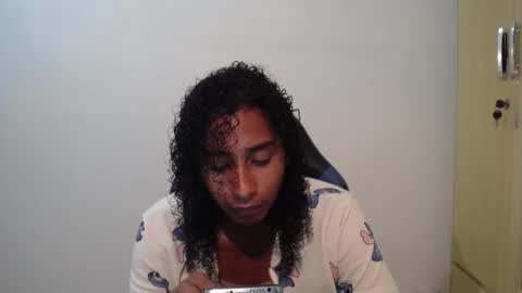 Snapshot of yumchocolate777 chatting on March 25, 3:23 am yumchocolate777 online show from March 25, 3:23 am