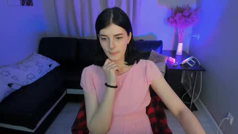 Snapshot of yumeko_tan chatting on February 27, 11:05 pm Yumi online show from February 27, 11:05 pm