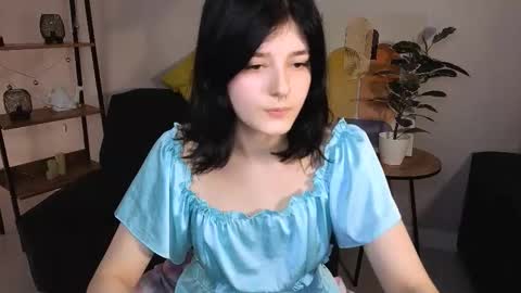 Snapshot of yumeko_tan chatting on March 2, 10:11 am Yumi online show from March 2, 10:11 am