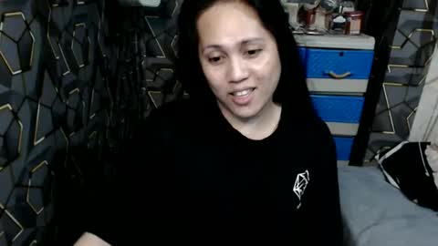 Snapshot of yumi_white chatting on October 27, 3:49 pm yumi online show from October 27, 3:49 pm