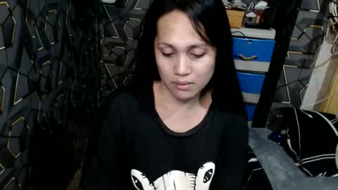 yumi online show from November 27, 1:46 pm