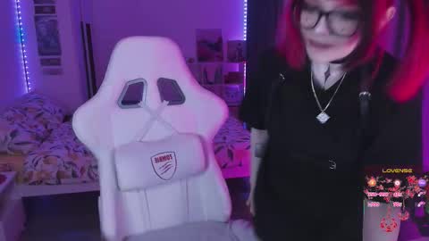 Yumi 3 online show from February 14, 10:06 pm