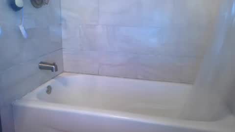 Snapshot of yumiepussyy chatting on January 5, 10:24 pm Payton kelly online show from January 5, 10:24 pm