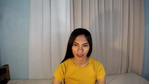 Snapshot of yumiexx chatting on June 30, 9:32 am CALL ME YUMLEXX online show from June 30, 9:32 am