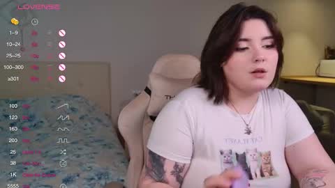 YumemiyaYumi online show from November 22, 8:30 pm