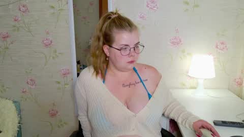 Polly online show from May 21, 6:26 pm