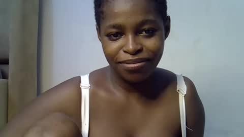 yummy_boobs01 online show from March 24, 6:24 pm