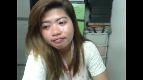 Snapshot of yummy_chesca chatting on October 17, 11:18 pm yummy chesca online show from October 17, 11:18 pm