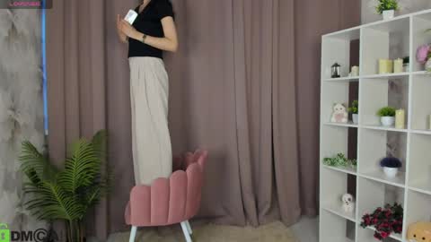 Cindey online show from May 12, 11:40 am