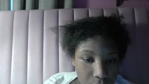 yummygirl659346 online show from August 2, 9:35 pm