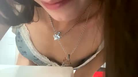 yummysuki online show from May 17, 9:38 am
