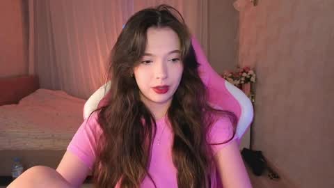 Snapshot of yuna_sunshy chatting on April 6, 1:36 am Yuna online show from April 6, 1:36 am