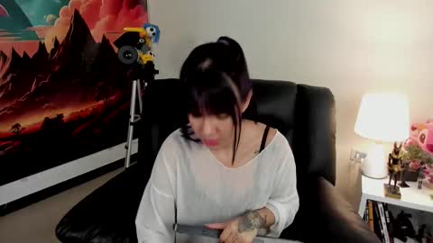 Yuna online show from April 28, 2:22 pm