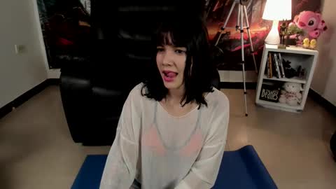 Yuna online show from May 10, 10:53 am