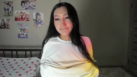 Snapshot of yunami_chan chatting on February 8, 12:19 pm Yumi online show from February 8, 12:19 pm