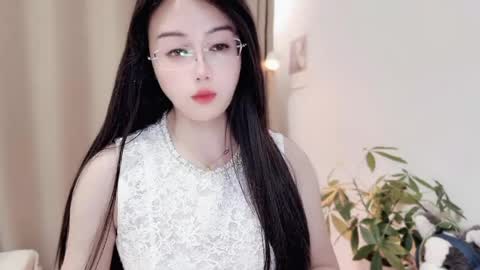 YunEr online show from April 23, 1:02 pm