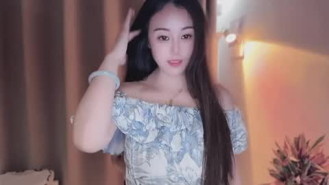 YunEr online show from May 15, 3:35 am