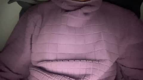 Snapshot of yungbull06 chatting on September 28, 3:23 am Yung Bull online show from September 28, 3:23 am