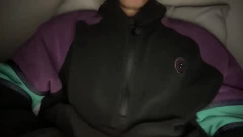 Snapshot of yungbull06 chatting on November 28, 4:04 am Yung Bull online show from November 28, 4:04 am