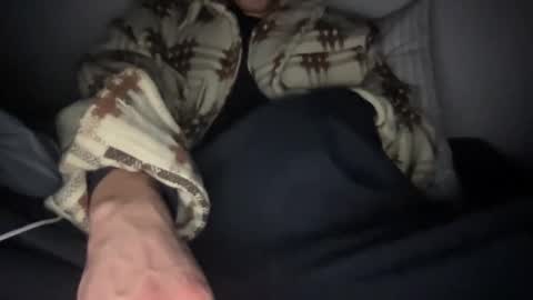 Snapshot of yungbull06 chatting on December 1, 5:01 am Yung Bull online show from December 1, 5:01 am